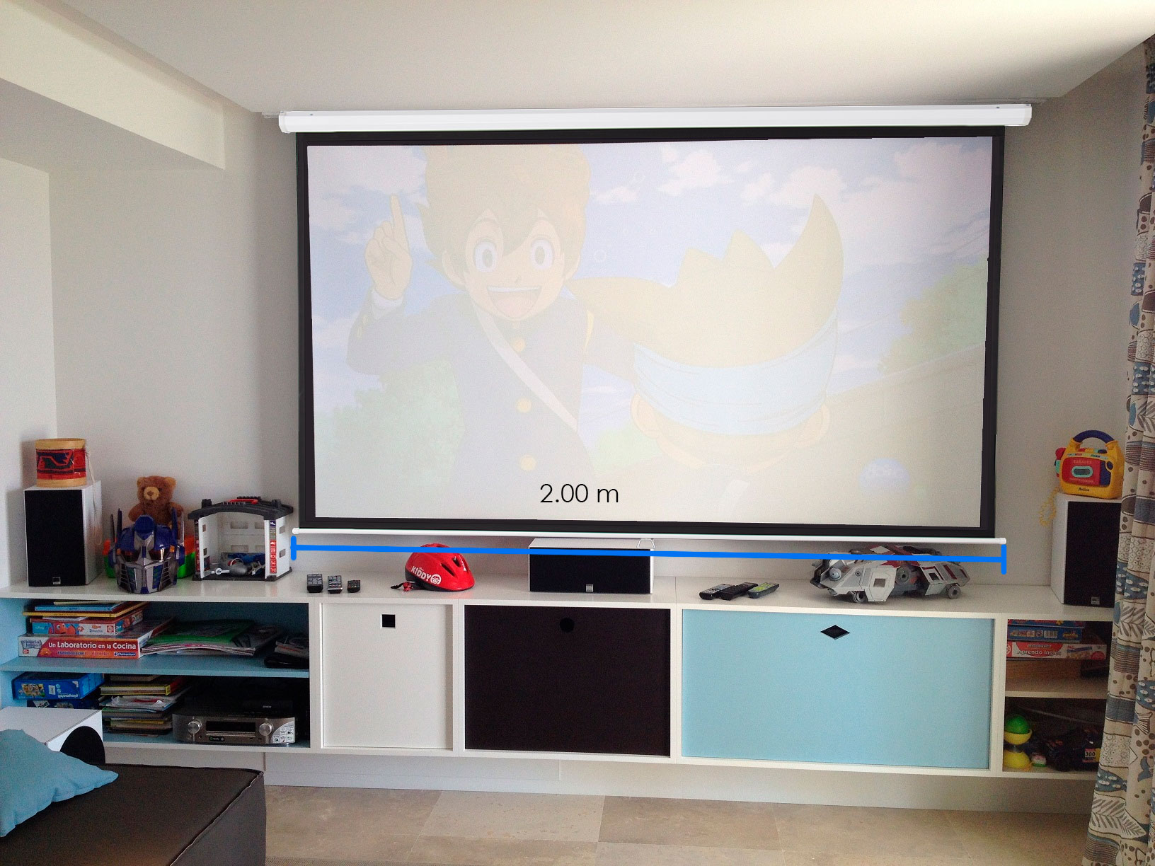 pantalla manual de proyeccion de 2 metros de ancho