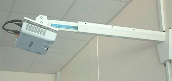 Soporte de proyector de tiro corto